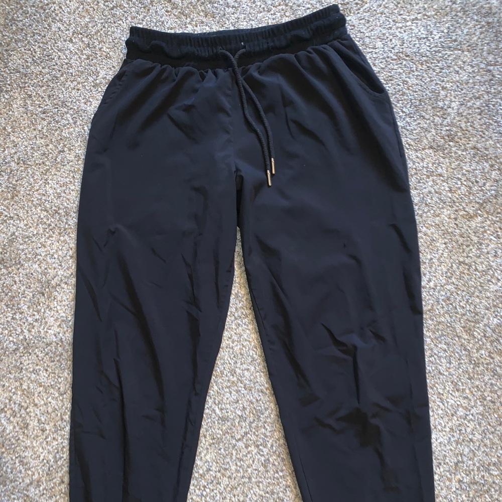 Women’s joggers
